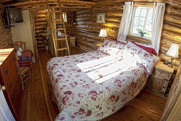 Log Cabin Motel