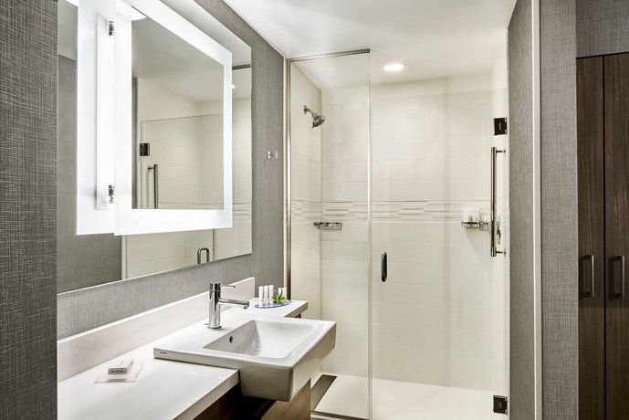 SpringHill Suites by Marriott Oakland Airport