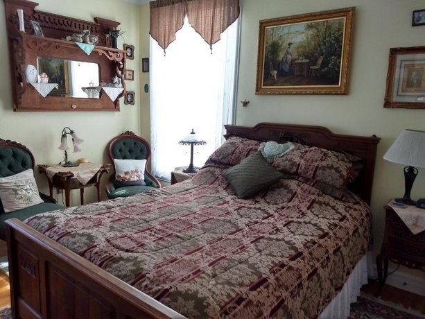 Armistead Cottage Bed & Breakfast