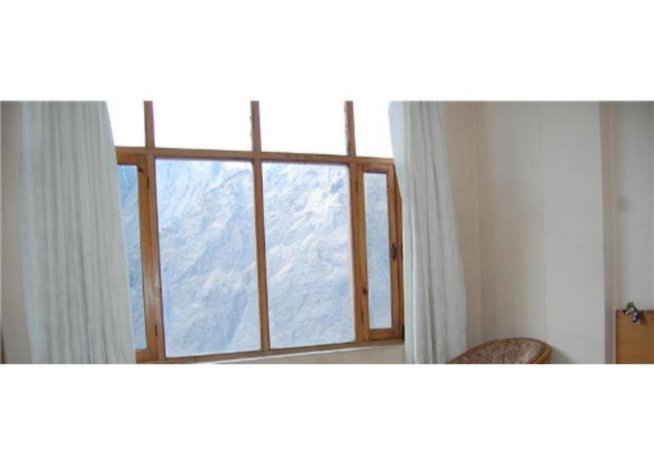 Ishwari Narayani Hotel
