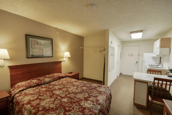 InTown Suites Houston 290 Hollister