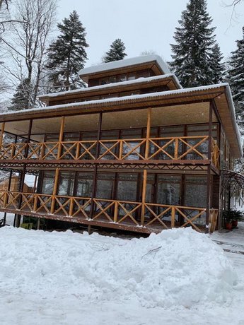 Туристическая база Лесная Империя