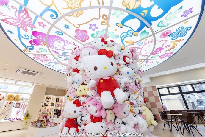 Hotel Okinawa with Sanrio Characters 오모로마치역 Japan thumbnail