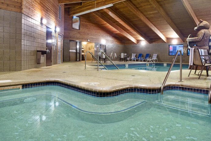 AmericInn by Wyndham Tomah