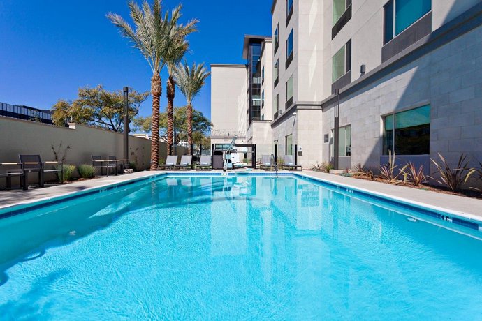 TownePlace Suites by Marriott San Diego Central image 1