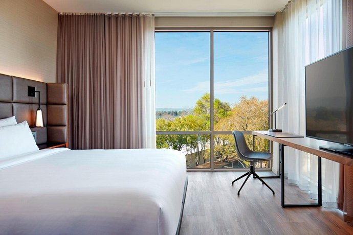 AC Hotel by Marriott San Jose Sunnyvale Cupertino