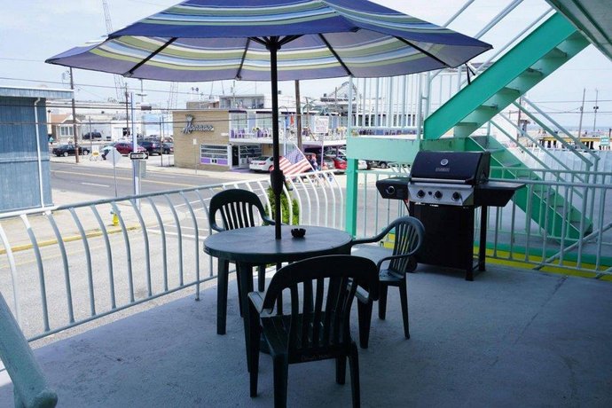 Sunset Beach Hotel Wildwood