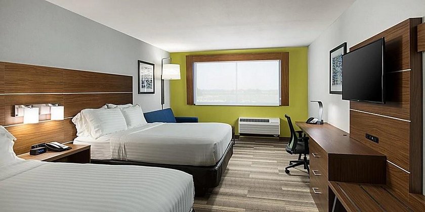 Holiday Inn Express - Visalia