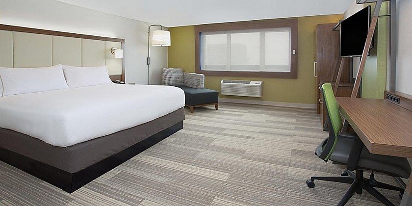 Holiday Inn Express & Suites West Memphis