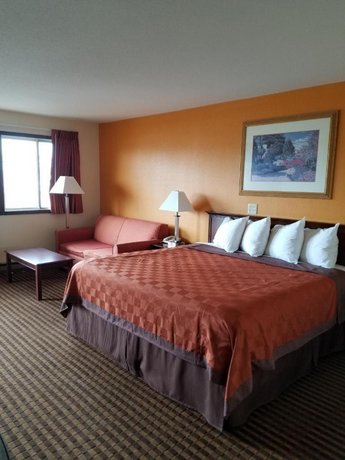 Scottish Inn & Suites - Eau Claire