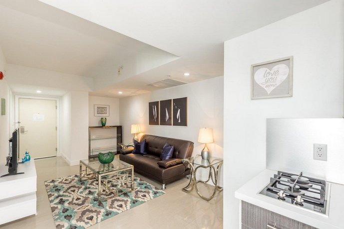 Hotel Belleza, Miami Beach - Compare Deals