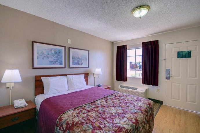 InTown Suites Extended Stay Houston/Westchase