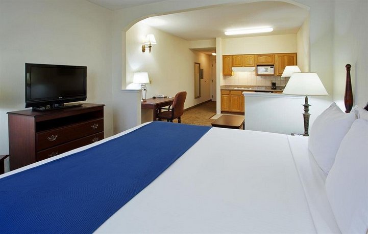 Country Inn & Suites by Radisson San Jose International Airport CA