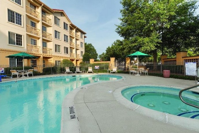Quality Inn & Suites Raleigh Durham Airport