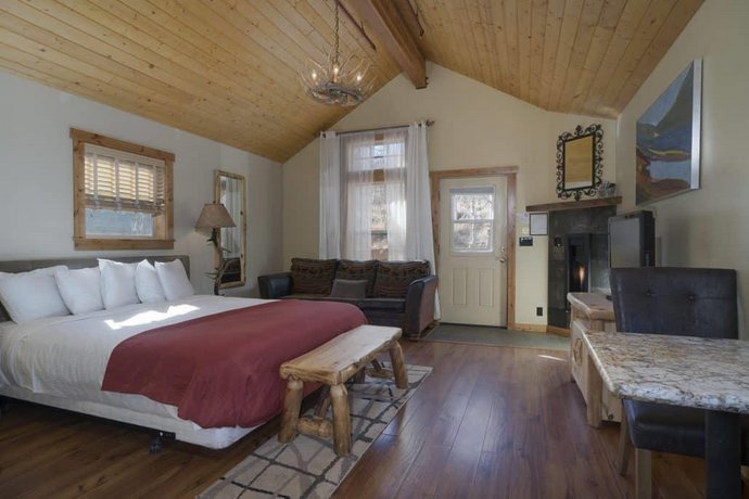 Convict Lake Resort