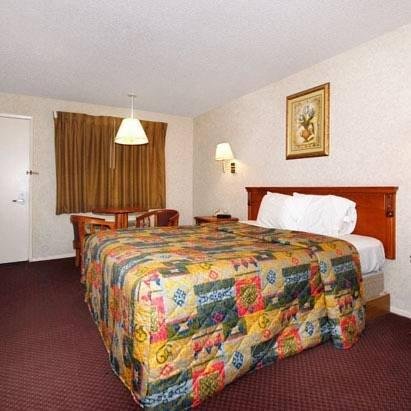 Economy Inn Ontario