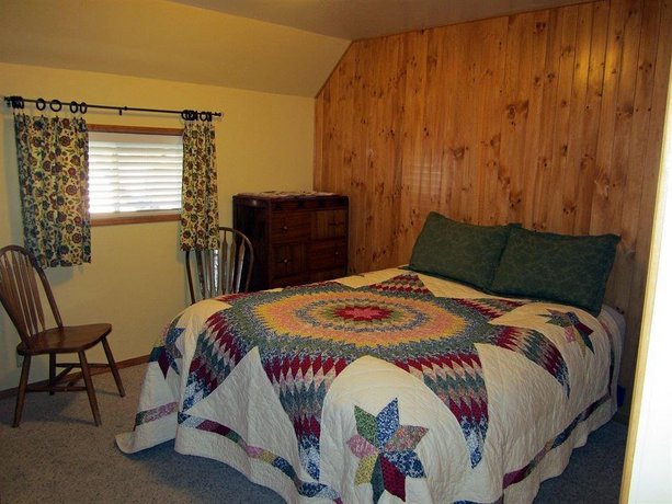 Lake Front Cabins