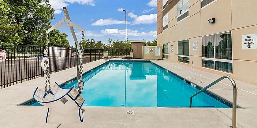 Holiday Inn Express - Villa Rica