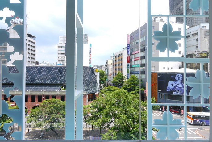 Shin Sei Bashi Hotel