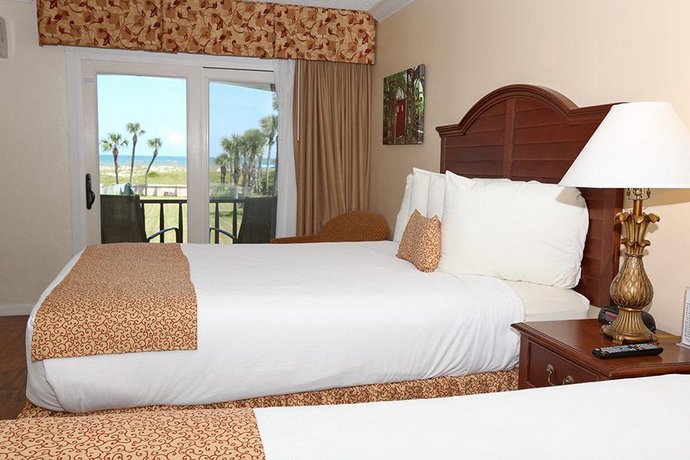 La Fiesta Ocean Inn & Suites