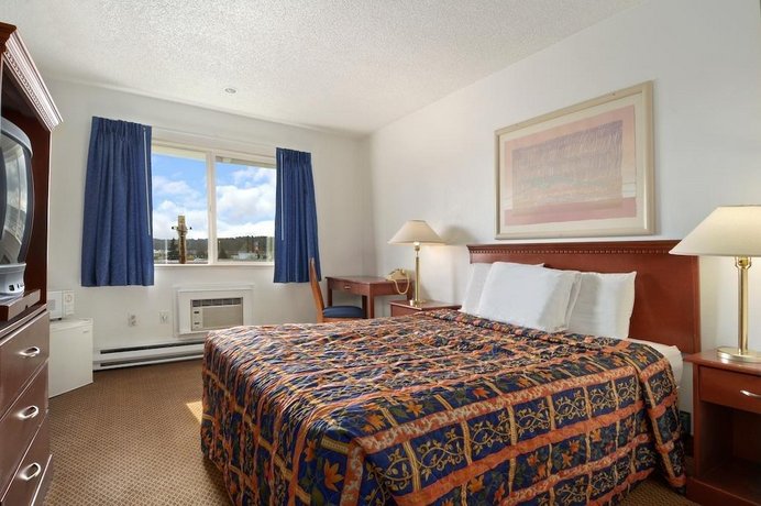 Travelodge by Wyndham Port of Tacoma WA