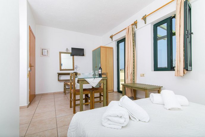 Dionysos Apartments Stalis