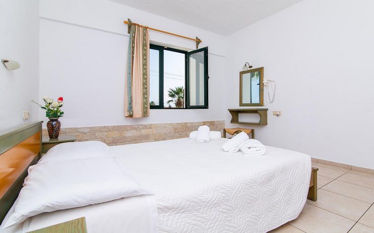 Dionysos Apartments Stalis