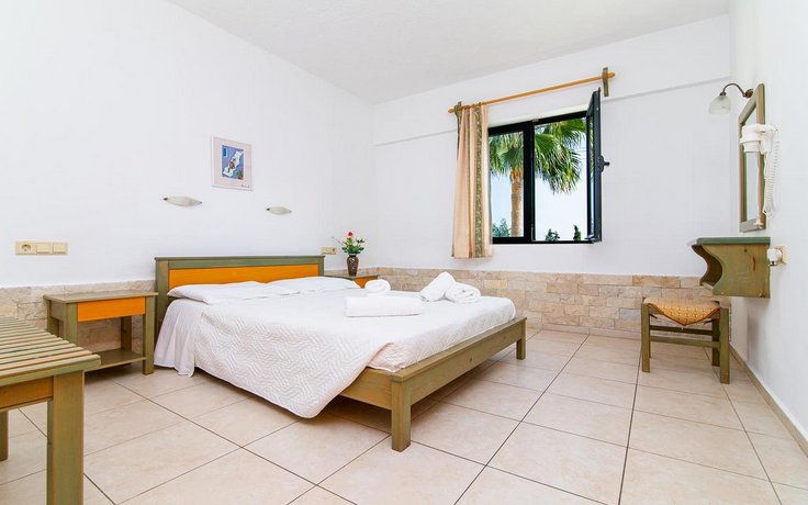 Dionysos Apartments Stalis