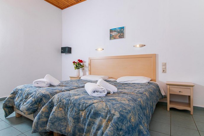 Dionysos Apartments Stalis