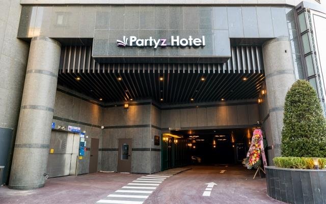 Partyz Hotel