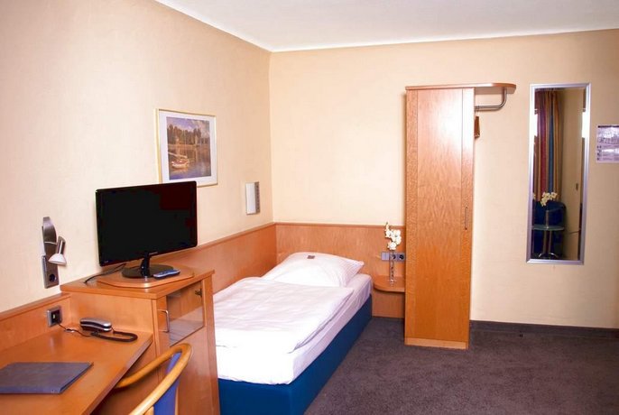 Hotel Wanner Boblingen Compare Deals