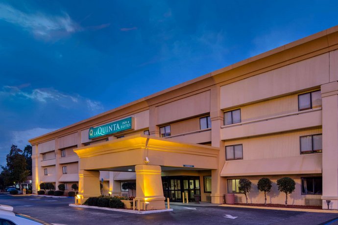 La Quinta Inn & Suites Savannah Southside