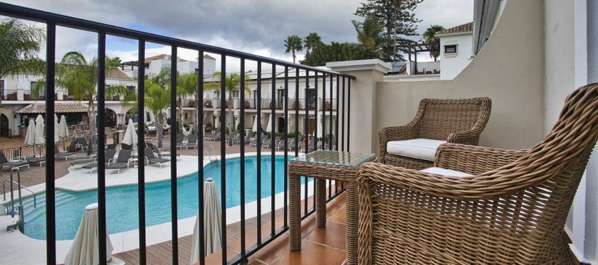 Paloma Blanca Boutique Hotel
