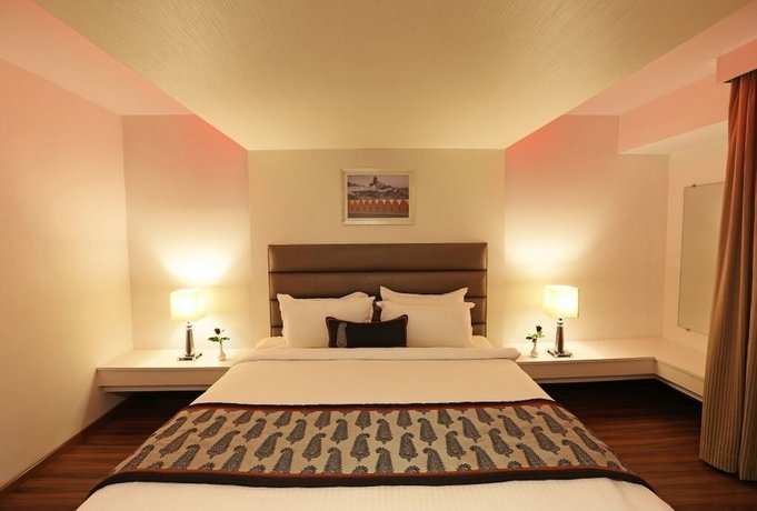 Golden Tulip Jaipur Jaipur