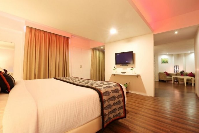 Golden Tulip Jaipur Jaipur