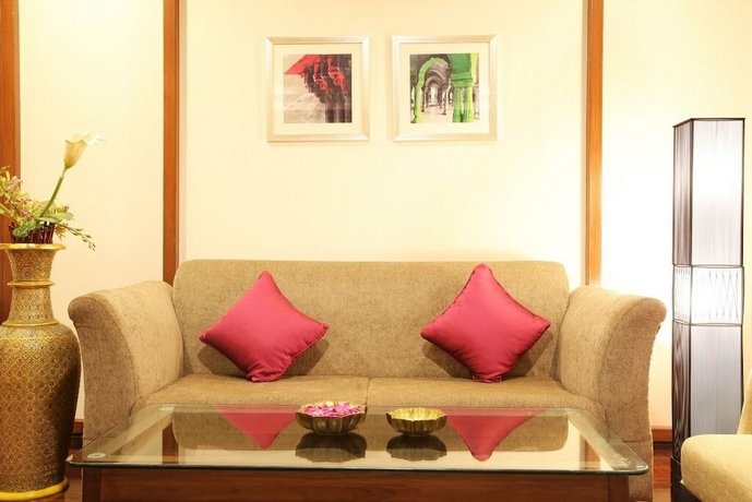 Golden Tulip Jaipur Jaipur