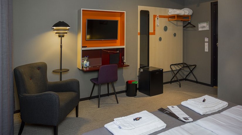 First Hotel Central