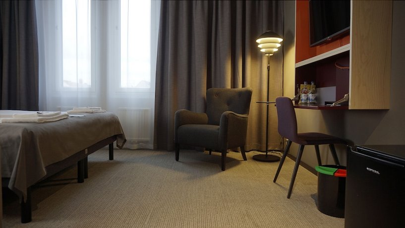 First Hotel Central