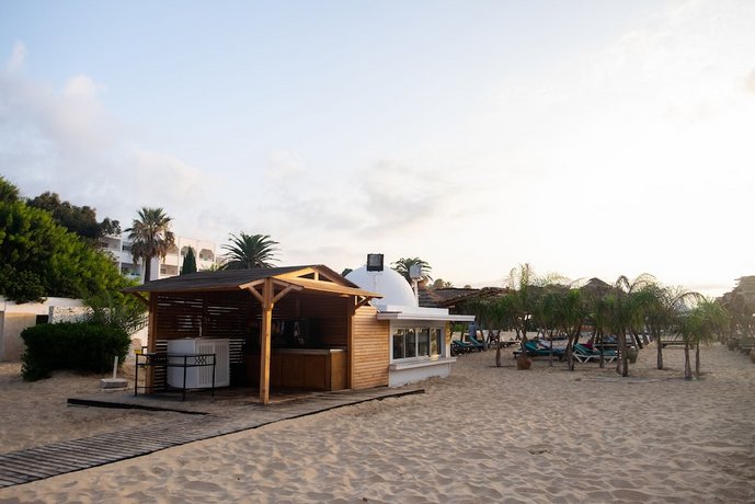 The Orangers Beach Resort and Bungalows