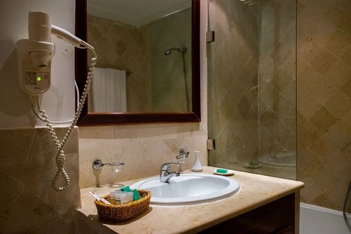 The Orangers Beach Resort and Bungalows