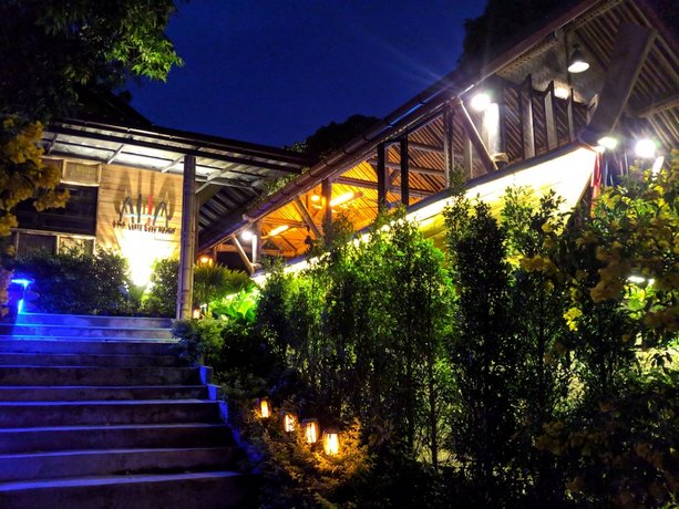 Aha Lanta Cozy Hostel