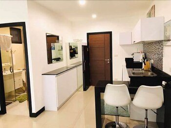 Naiharn Condominimum