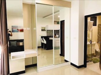 Naiharn Condominimum