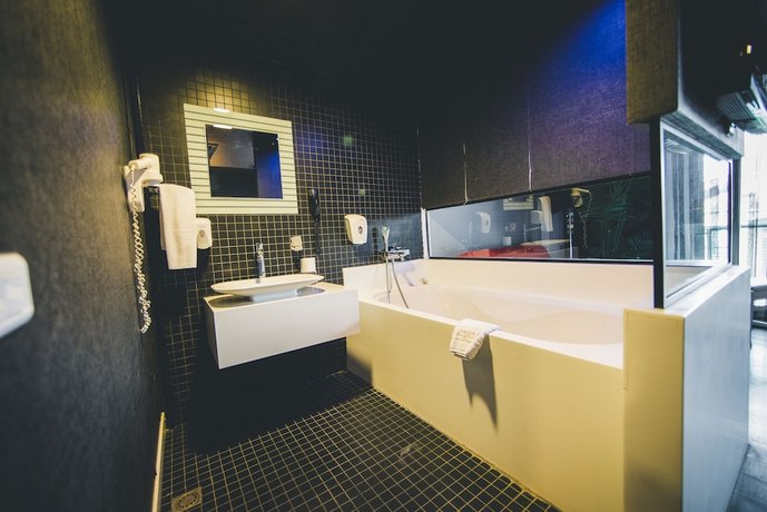 No 19 Boutique Hotel