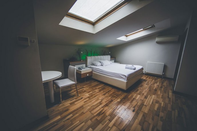 No 19 Boutique Hotel