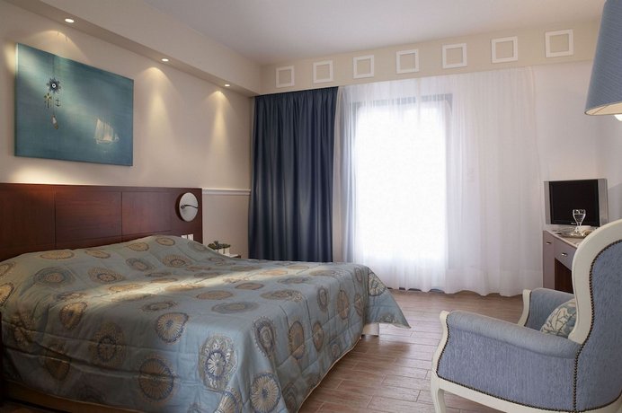 Lagos Mare Hotel
