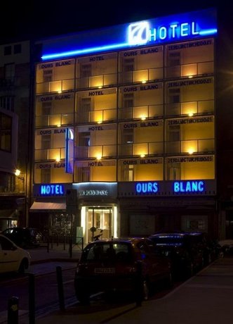 Hotel Ours Blanc - Place Victor Hugo