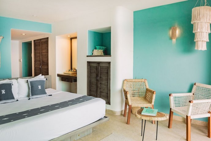 Hotel B Cozumel-Boutique by the Sea