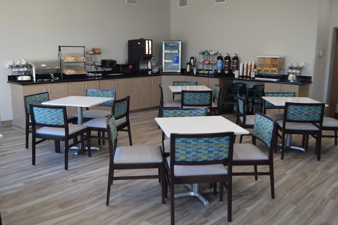 Comfort Inn & Suites Selma near Randolph AFB