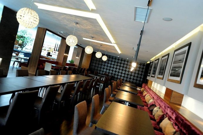The George Urban Boutique Hotel